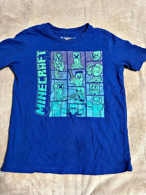Mojang Minecraft Boys Graphic Tee Size Small